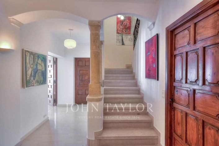 Image No.16-6 Bed House for sale