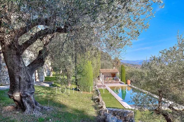 Image No.25-6 Bed House for sale