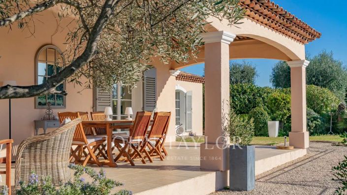 Image No.3-4 Bed House for sale