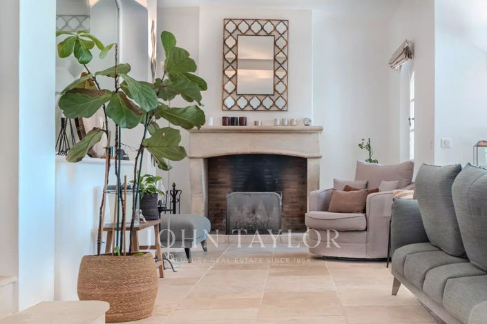 Image No.11-6 Bed House for sale