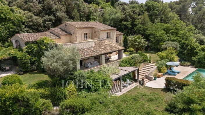 Image No.2-6 Bed House for sale