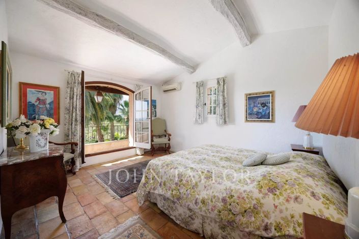 Image No.15-5 Bed House for sale