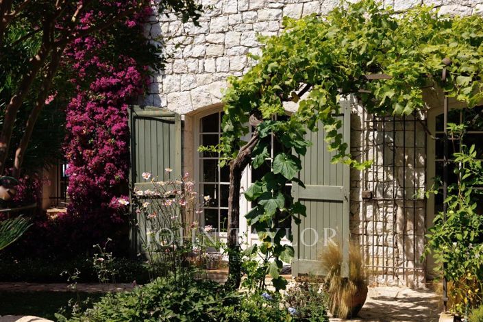 Image No.5-5 Bed House for sale