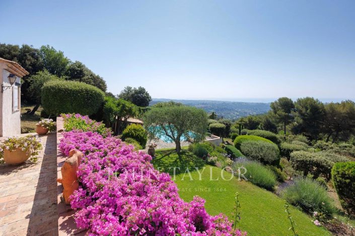 Image No.1-6 Bed House for sale