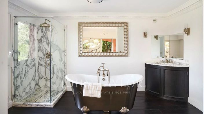 Image No.13-7 Bed House for sale