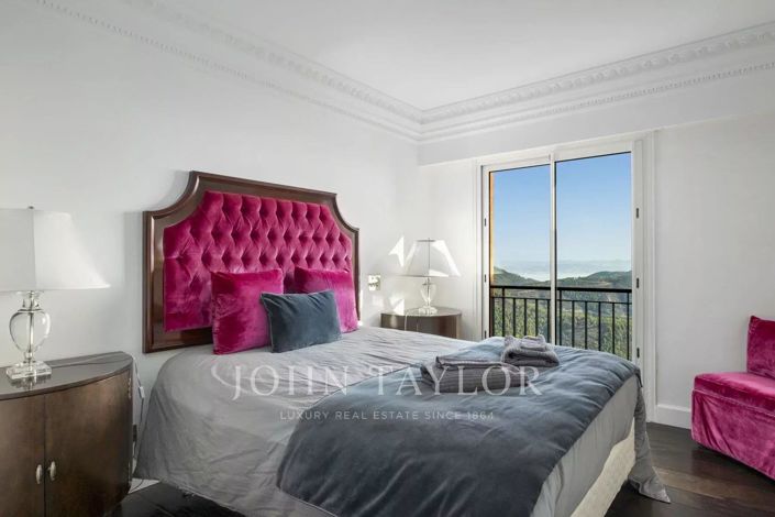 Image No.14-7 Bed House for sale