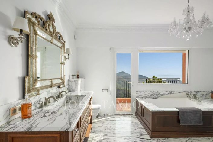 Image No.9-7 Bed House for sale