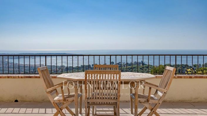 Image No.5-4 Bed House for sale