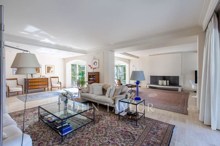 Image No.5-3 Bed House for sale