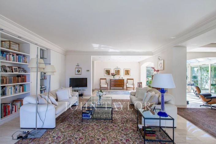 Image No.6-3 Bed House for sale