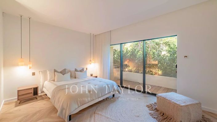 Image No.12-4 Bed Apartment for sale