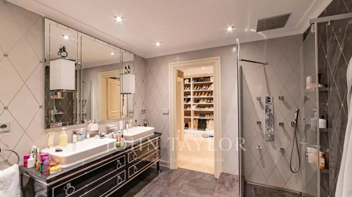 Image No.18-Appartement de 6 chambres à vendre à Vallauris