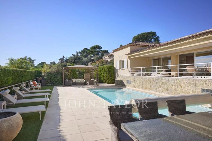 Image No.4-5 Bed House for sale