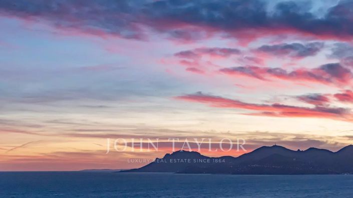 Image No.15-3 Bed Apartment for sale