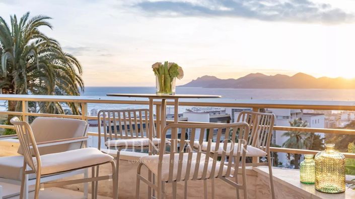 Image No.8-3 Bed Apartment for sale