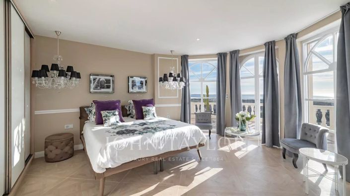 Image No.11-6 Bed House for sale