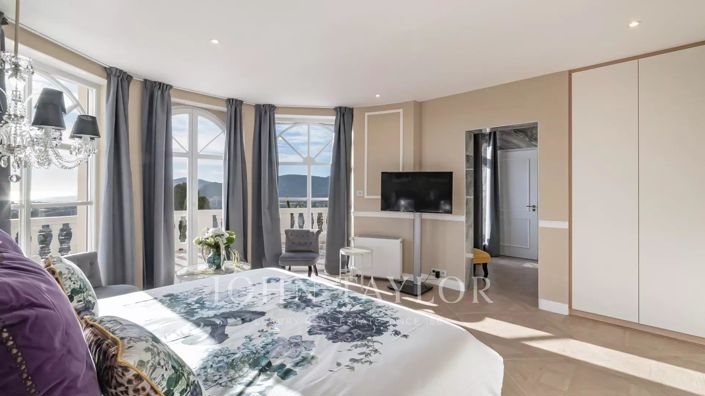 Image No.13-6 Bed House for sale