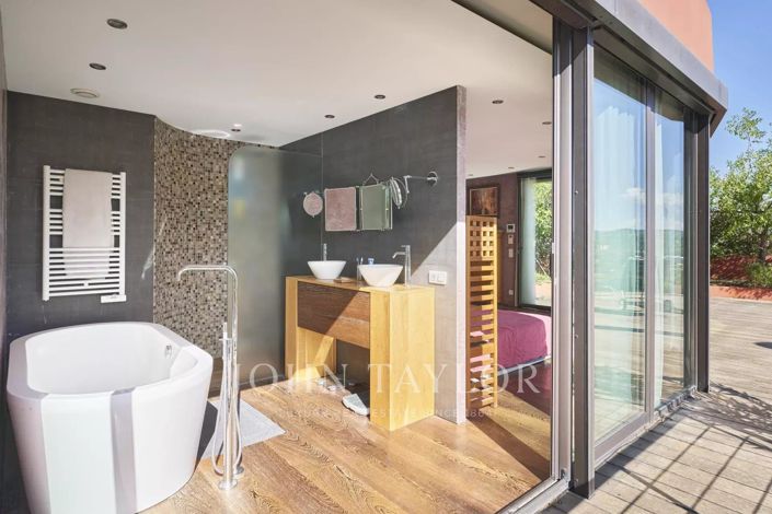 Image No.13-5 Bed House for sale