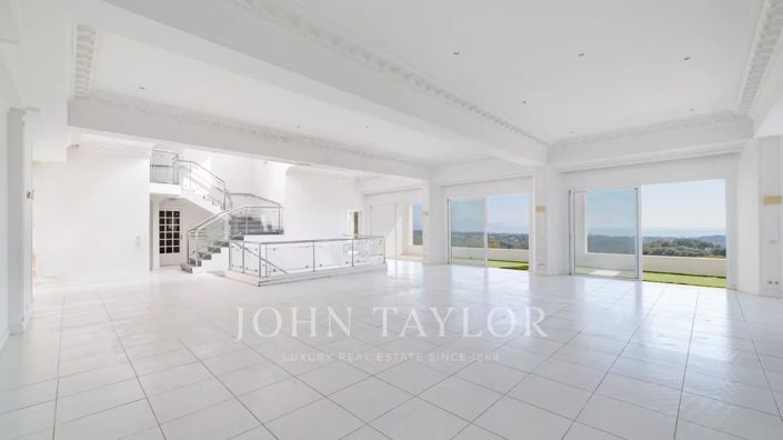 Image No.12-6 Bed House for sale