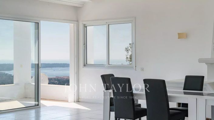 Image No.6-6 Bed House for sale