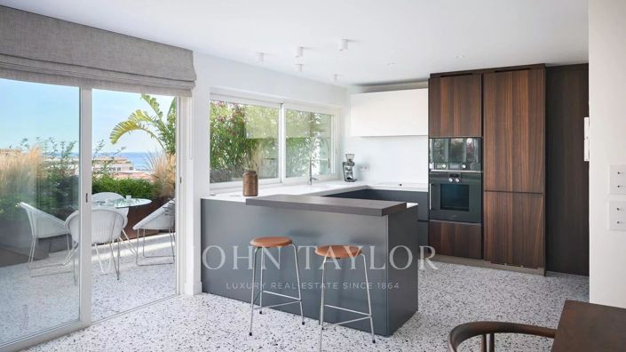 Image No.8-3 Bed Apartment for sale