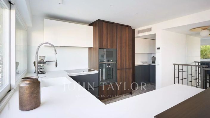 Image No.9-3 Bed Apartment for sale