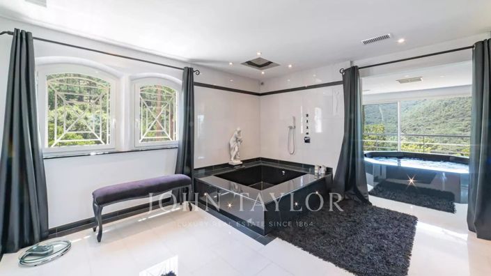 Image No.13-5 Bed House for sale