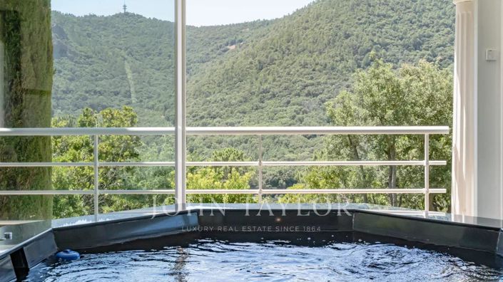 Image No.14-5 Bed House for sale