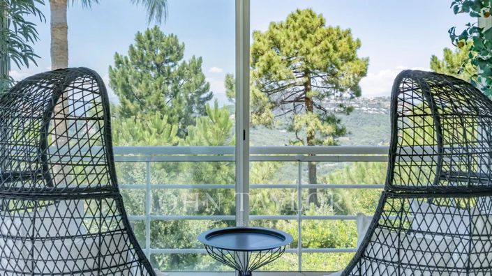 Image No.15-5 Bed House for sale