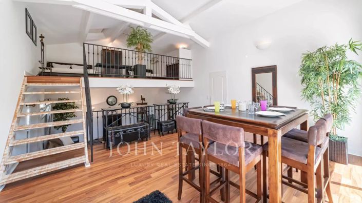 Image No.16-5 Bed House for sale