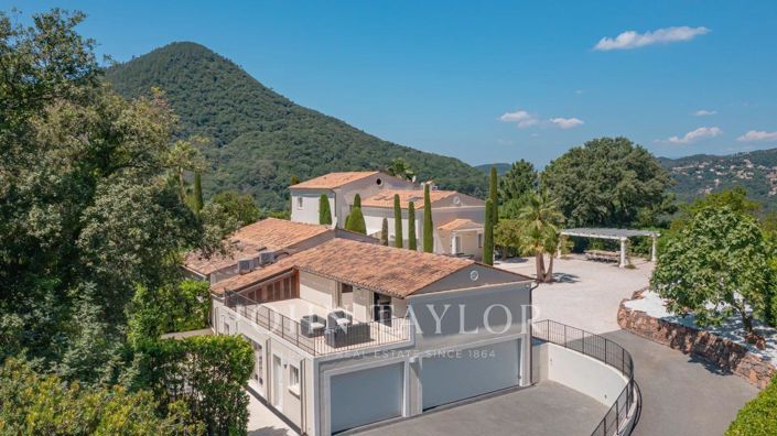 Image No.4-5 Bed House for sale