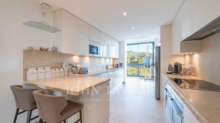 Image No.7-3 Bed Apartment for sale