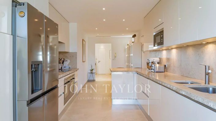 Image No.8-3 Bed Apartment for sale