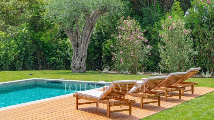 Image No.3-5 Bed House for sale