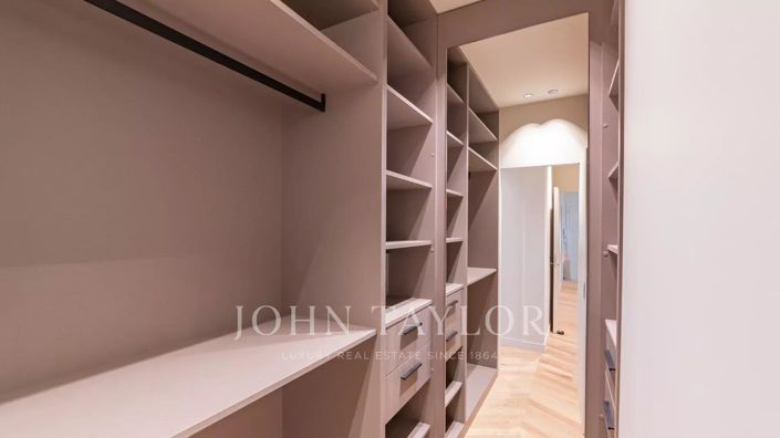 Image No.14-3 Bed Apartment for sale