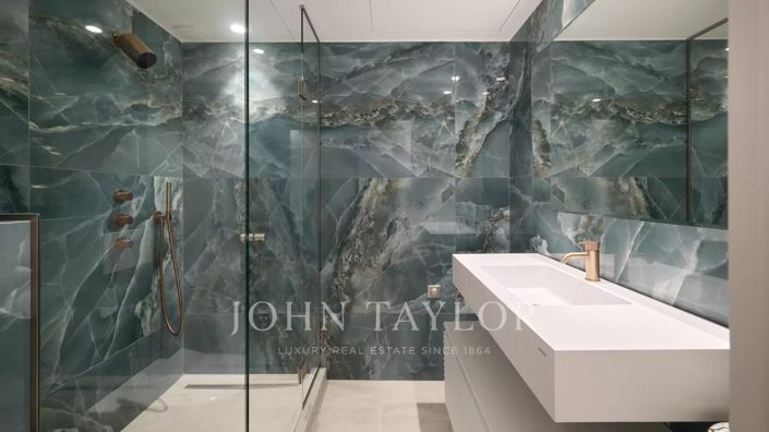 Image No.9-3 Bed Apartment for sale