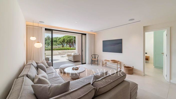 Image No.9-3 Bed Apartment for sale