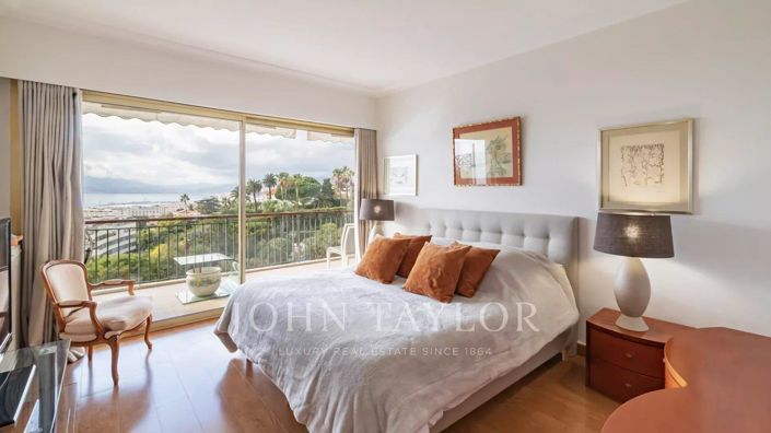 Image No.9-3 Bed Apartment for sale