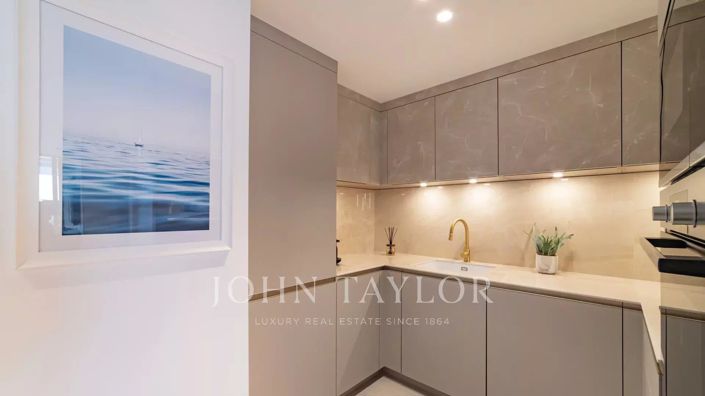 Image No.13-3 Bed Apartment for sale