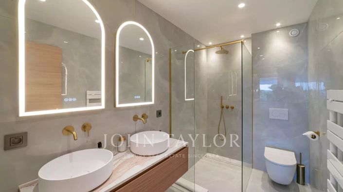 Image No.8-3 Bed Apartment for sale