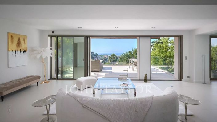 Image No.9-6 Bed House for sale