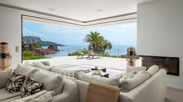 Image No.6-9 Bed House for sale