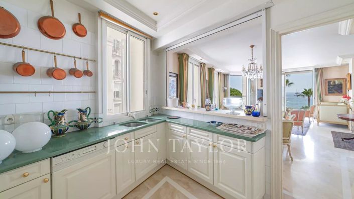 Image No.8-3 Bed Apartment for sale