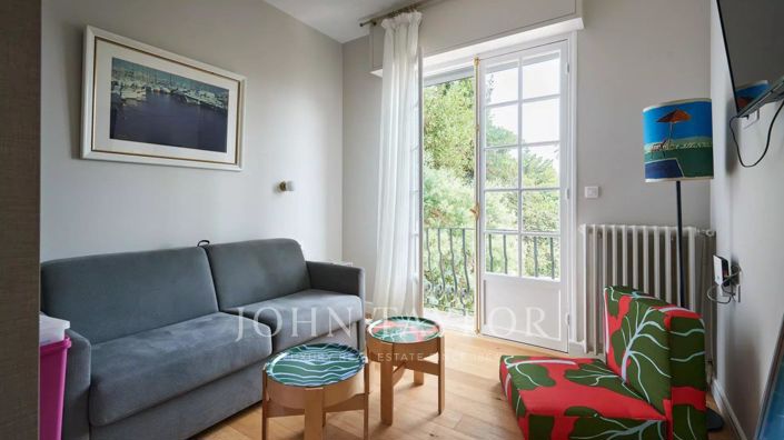 Image No.10-6 Bed House for sale