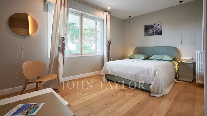 Image No.15-6 Bed House for sale