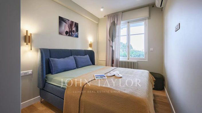 Image No.17-6 Bed House for sale