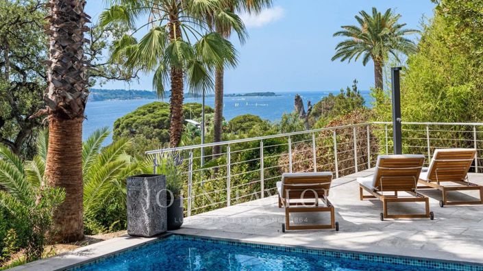 Image No.3-6 Bed House for sale