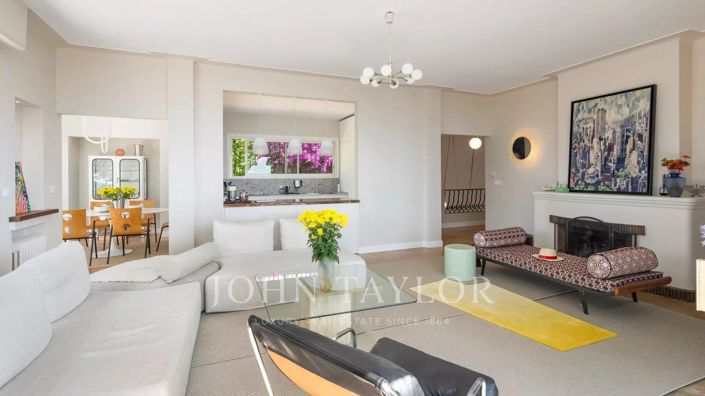 Image No.6-6 Bed House for sale