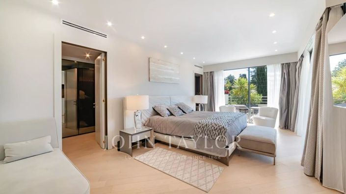 Image No.11-4 Bed Apartment for sale