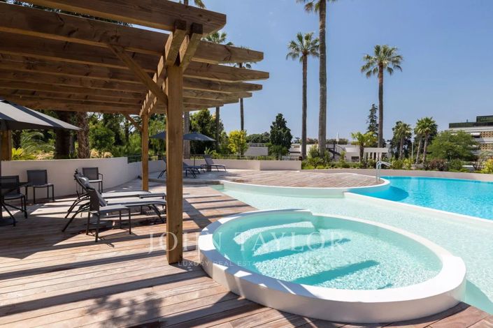 Image No.24-4 Bed Apartment for sale